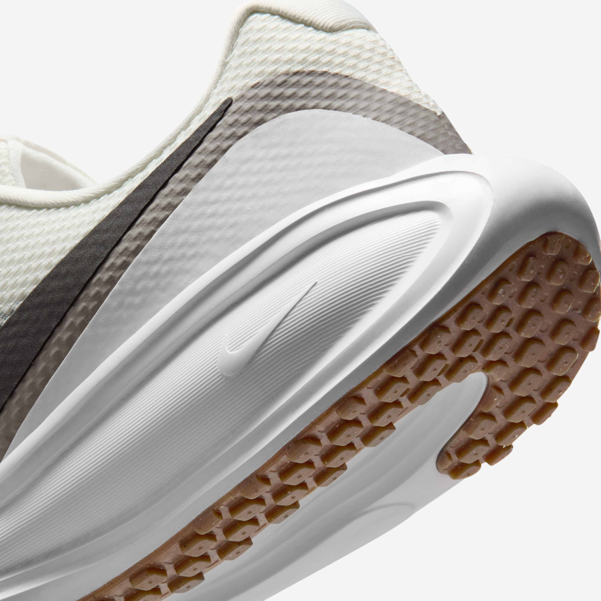 Кросівки Nike REVOLUTION 8 HJ9198-005