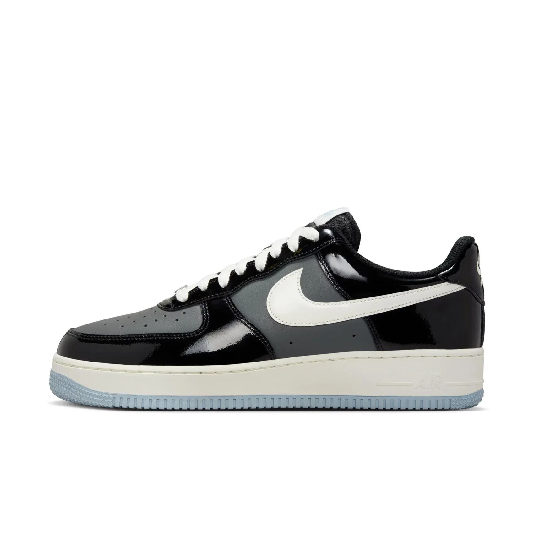 Кросівки Nike AIR FORCE 1 07 IB7676-001