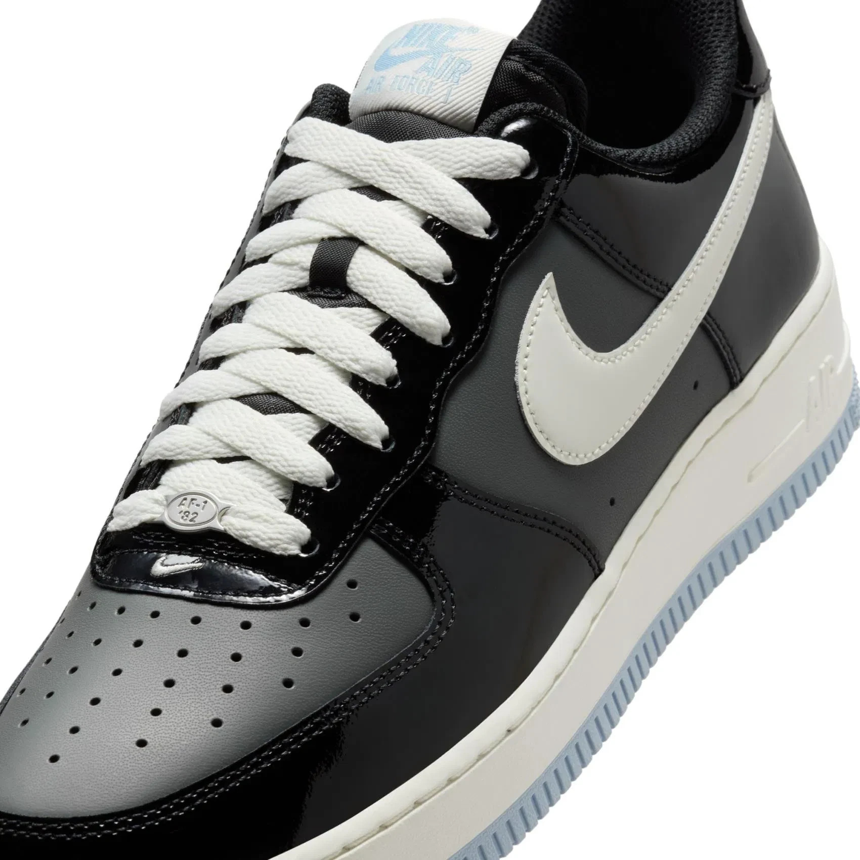 Кросівки Nike AIR FORCE 1 07 IB7676-001