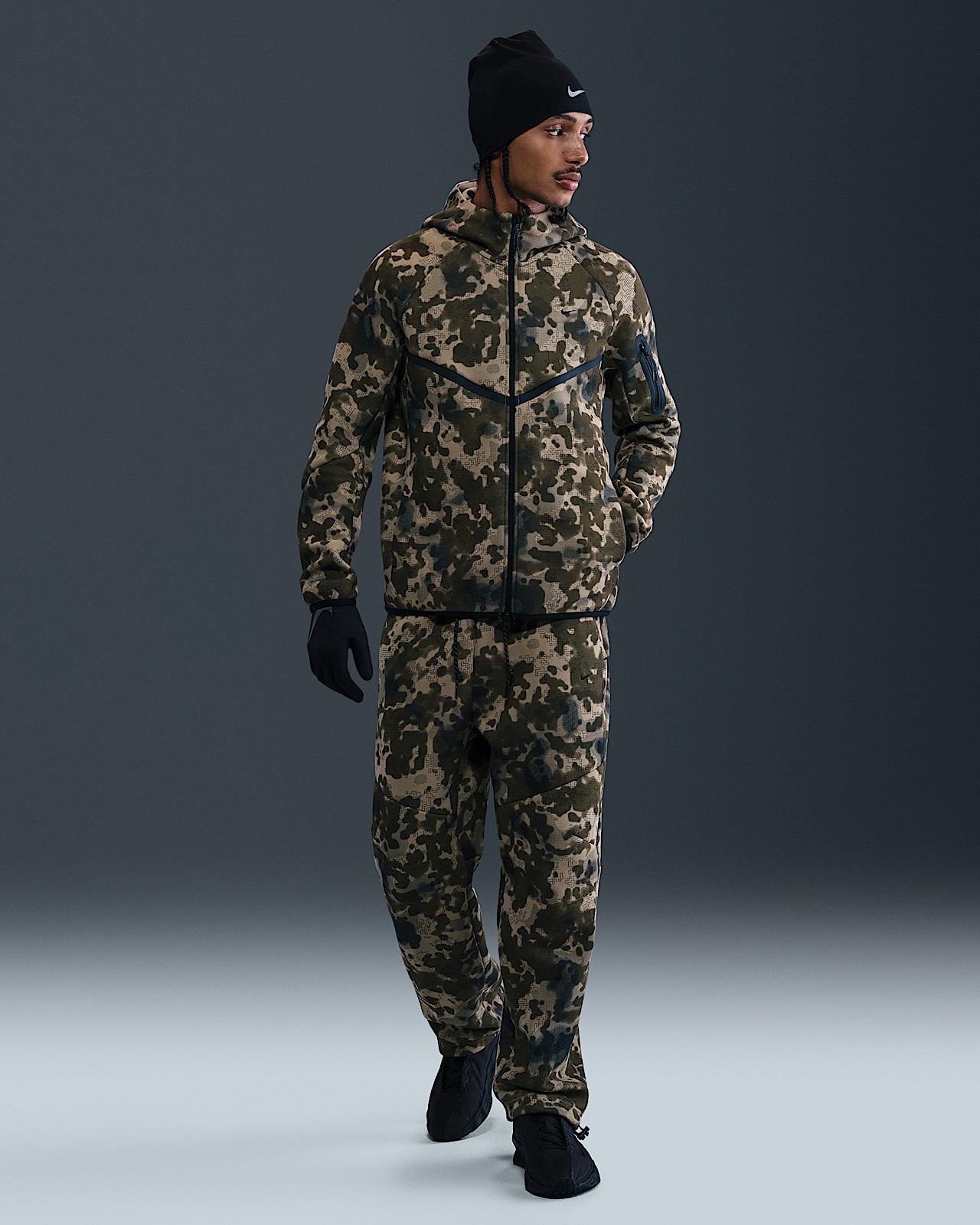 Толстовка Nike Tech Fleece Camo/Beige HV0955-276