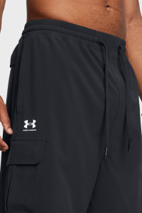 Шорти UA Vibe Woven Cargo Short 1386560-001 Under Armour L Чорний 1386560-001