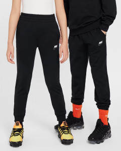 Спортивний костюм Nike TRACKSUIT POLY CREW FD3090-010