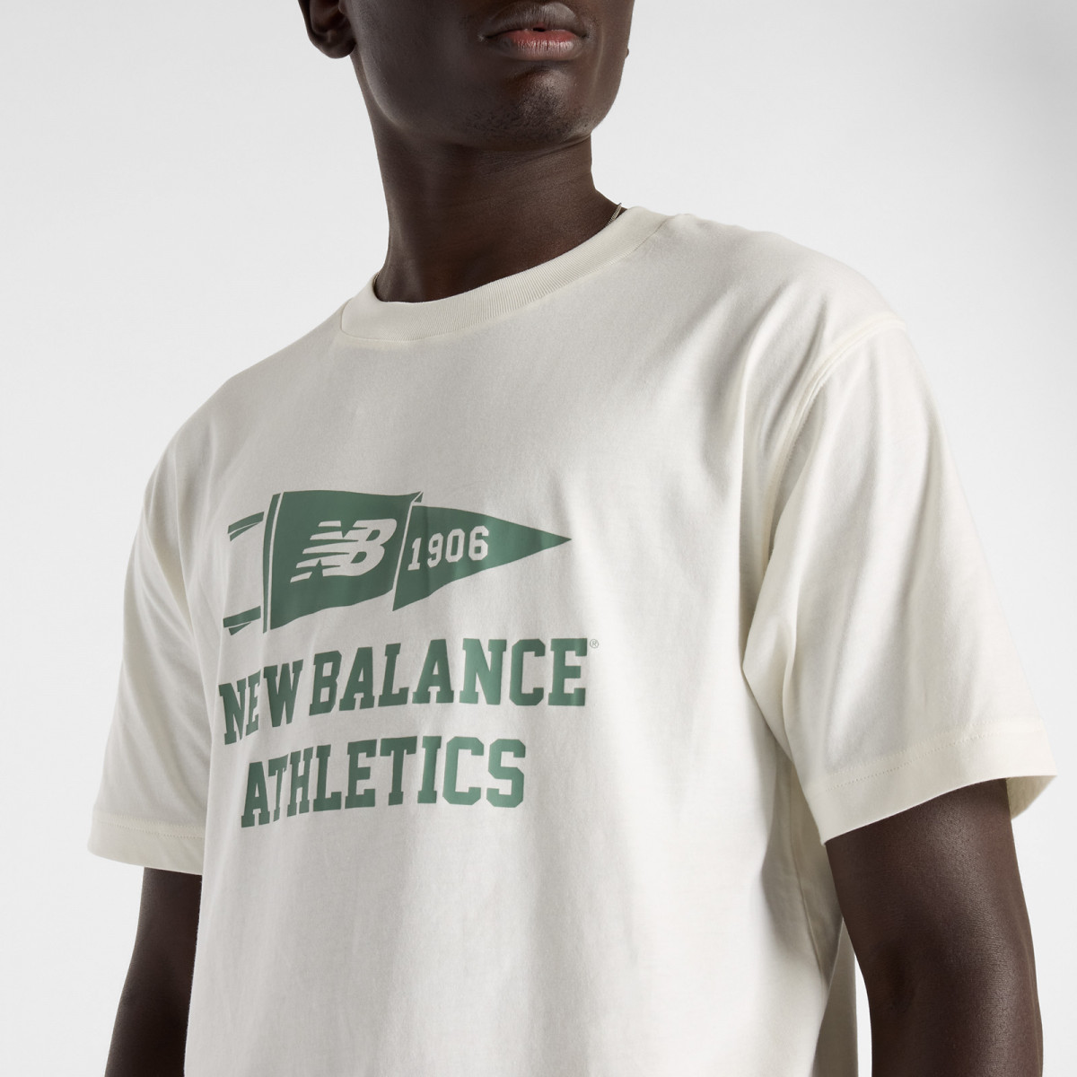 Футболка Varsity Pennant MT51924SST New Balance L Білий MT51924SST