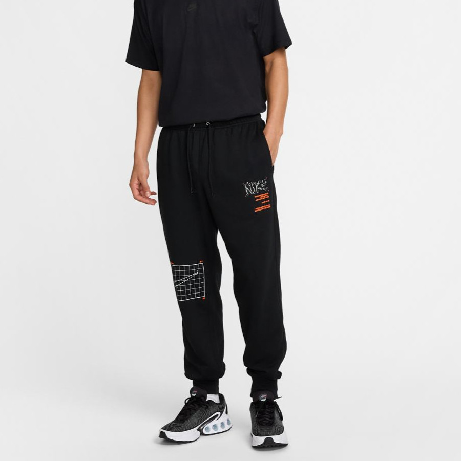 Штани Nike M CLUB FT JGGR MOON GFX HJ2512-010