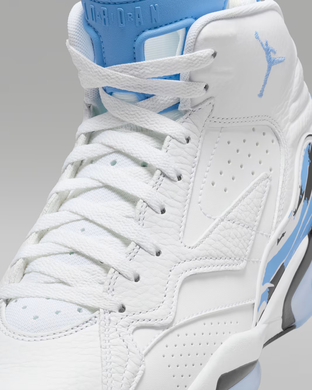 Кросівки чоловічі Jordan Jumpman Mvp DZ4475-140