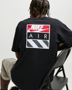 Футболка Nike U NSW TEE LSE AIR BOX IR8021-010