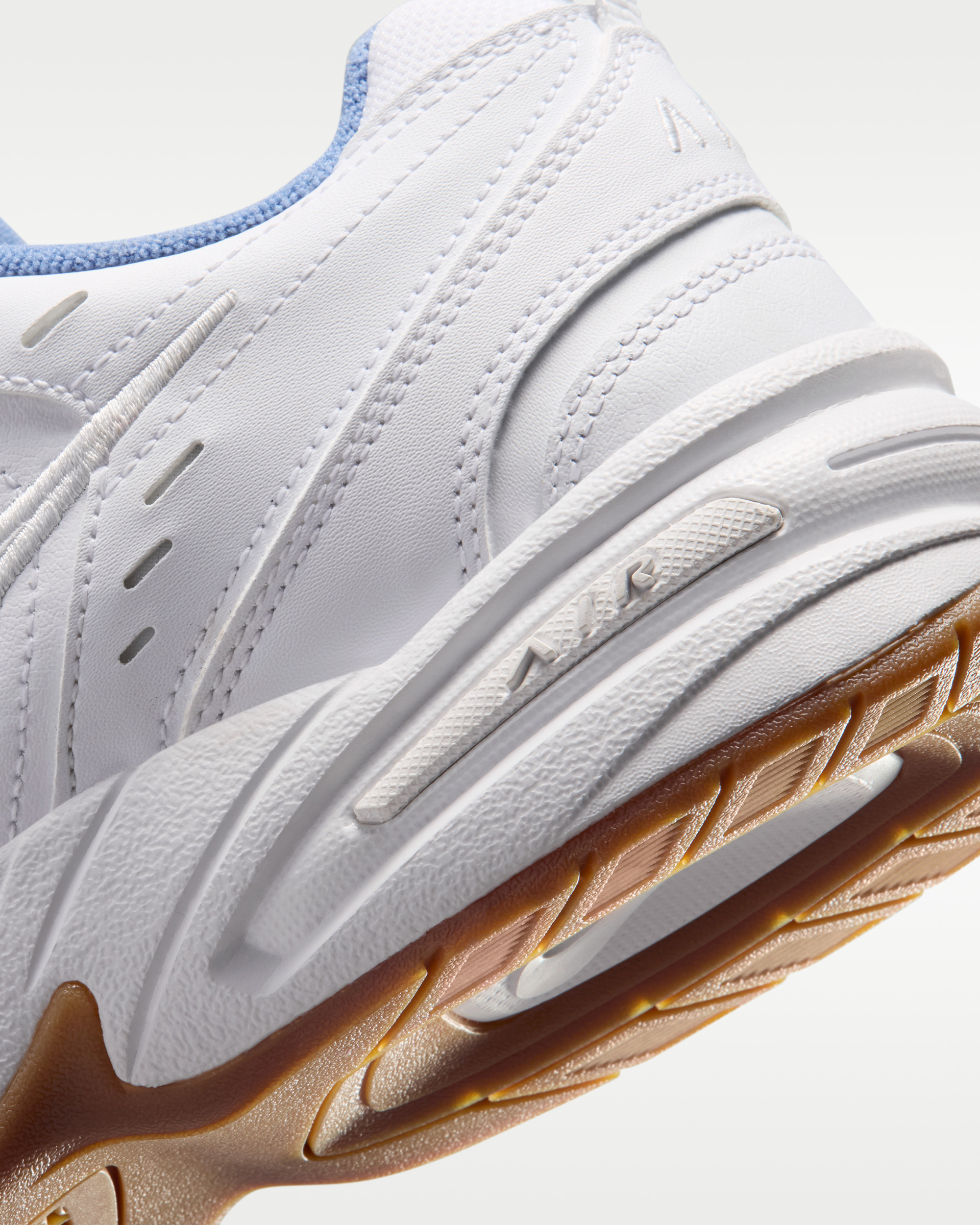 Кросівки Nike AIR MONARCH IV 415445-105