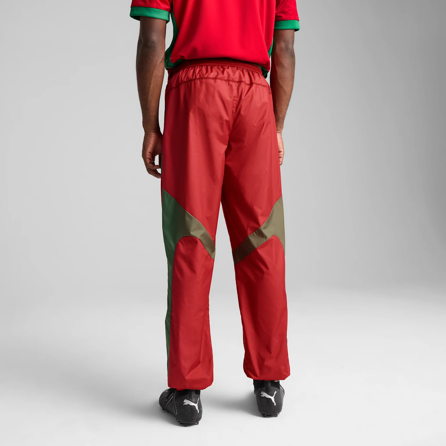 Штани Puma FRMF Prematch Woven Pant 777732-06