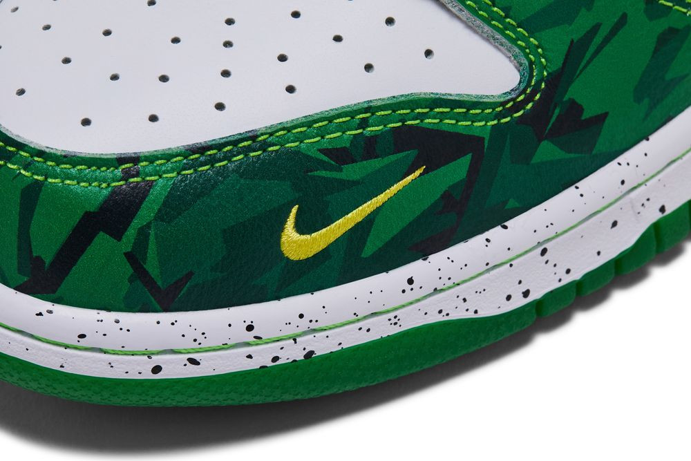 Кросівки Nike Dunk Low What The Ducks Away HV1454-100