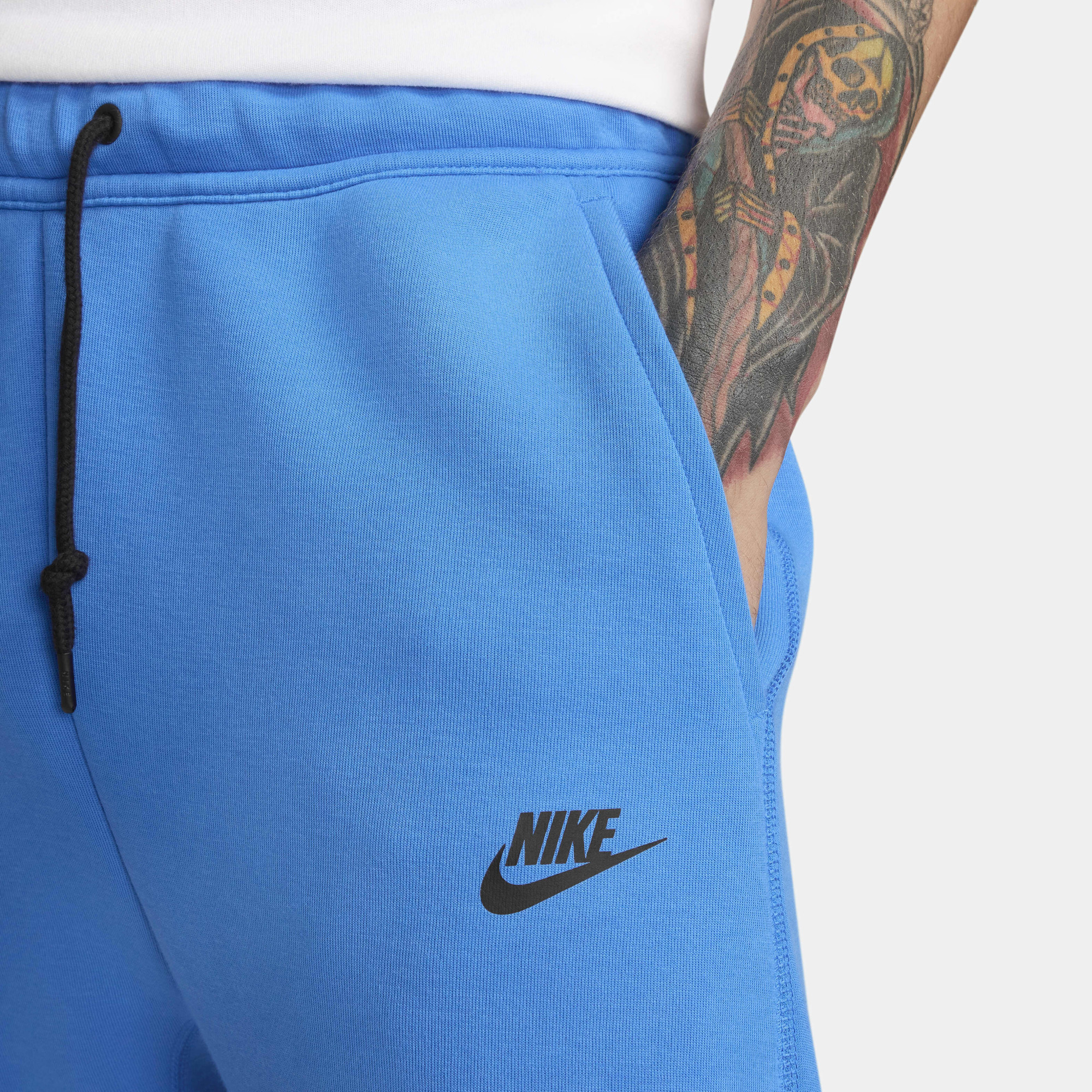 Штани чоловічі Nike Nsw Tech Fleece Joggers Light Blue FB8002-435