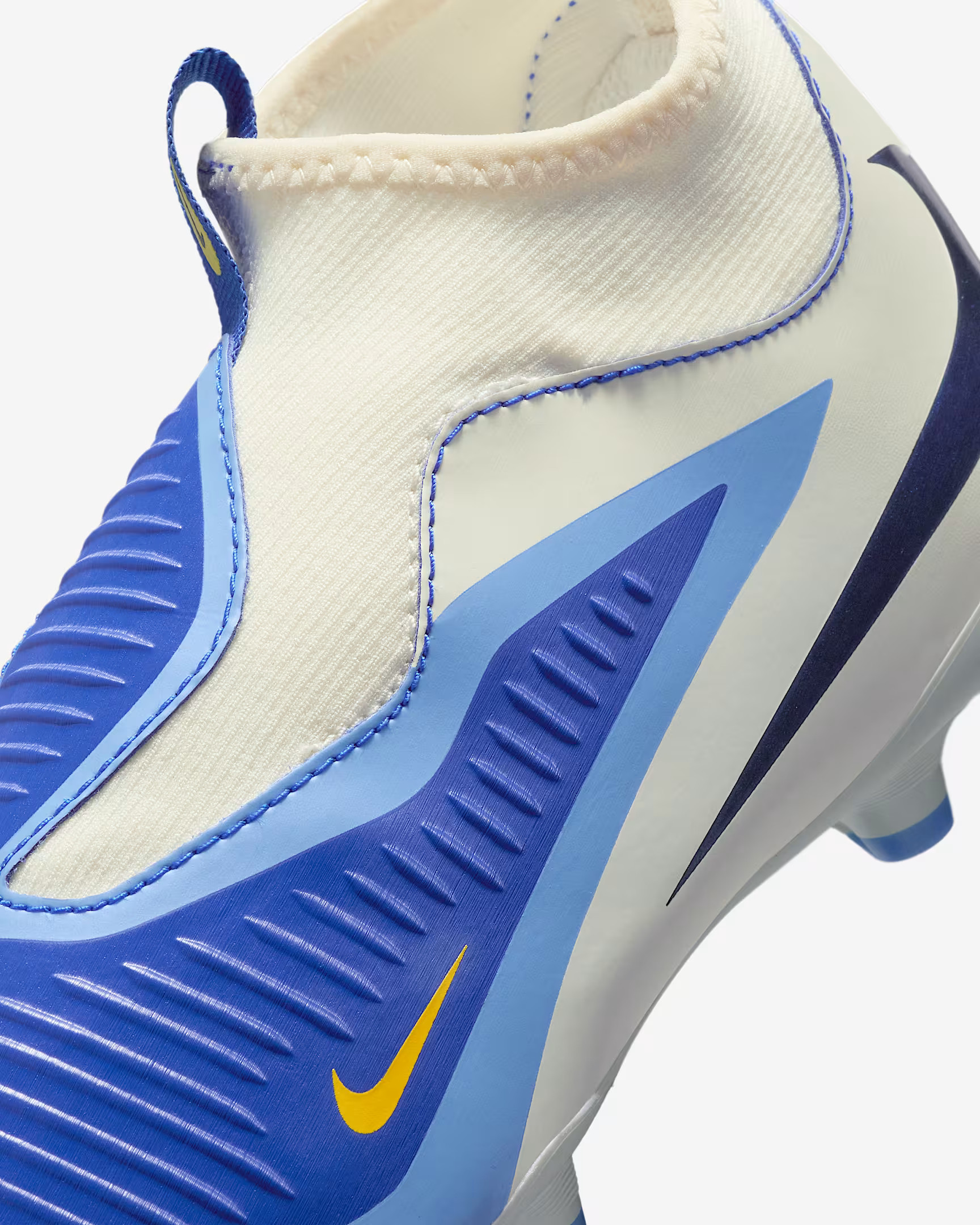 Бутси Nike JR PHANTOM 6 HIGH ACAD FG LV8 HQ2044-400