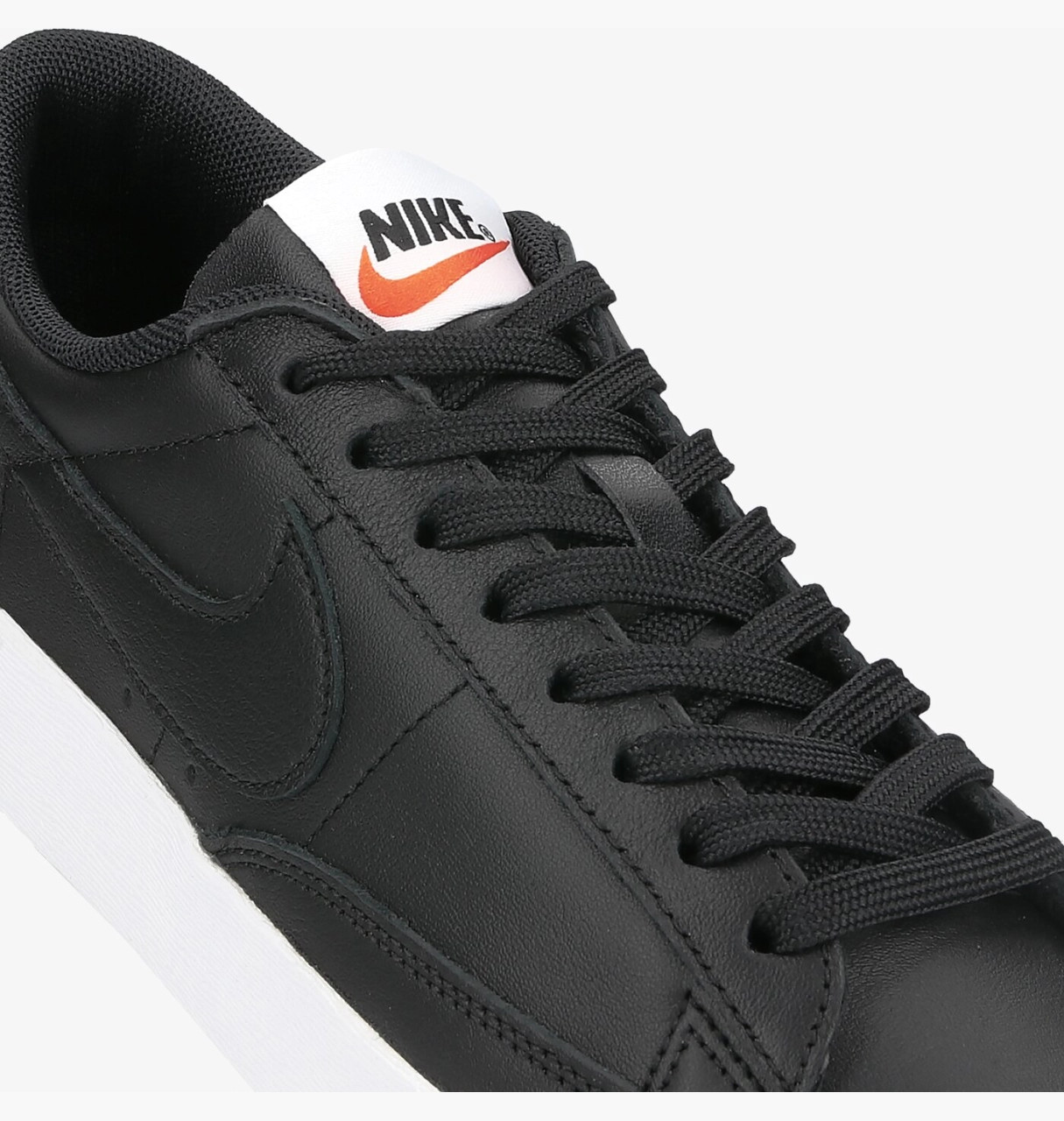 Кросівки Nike W BLAZER LOW LE AV9370-001