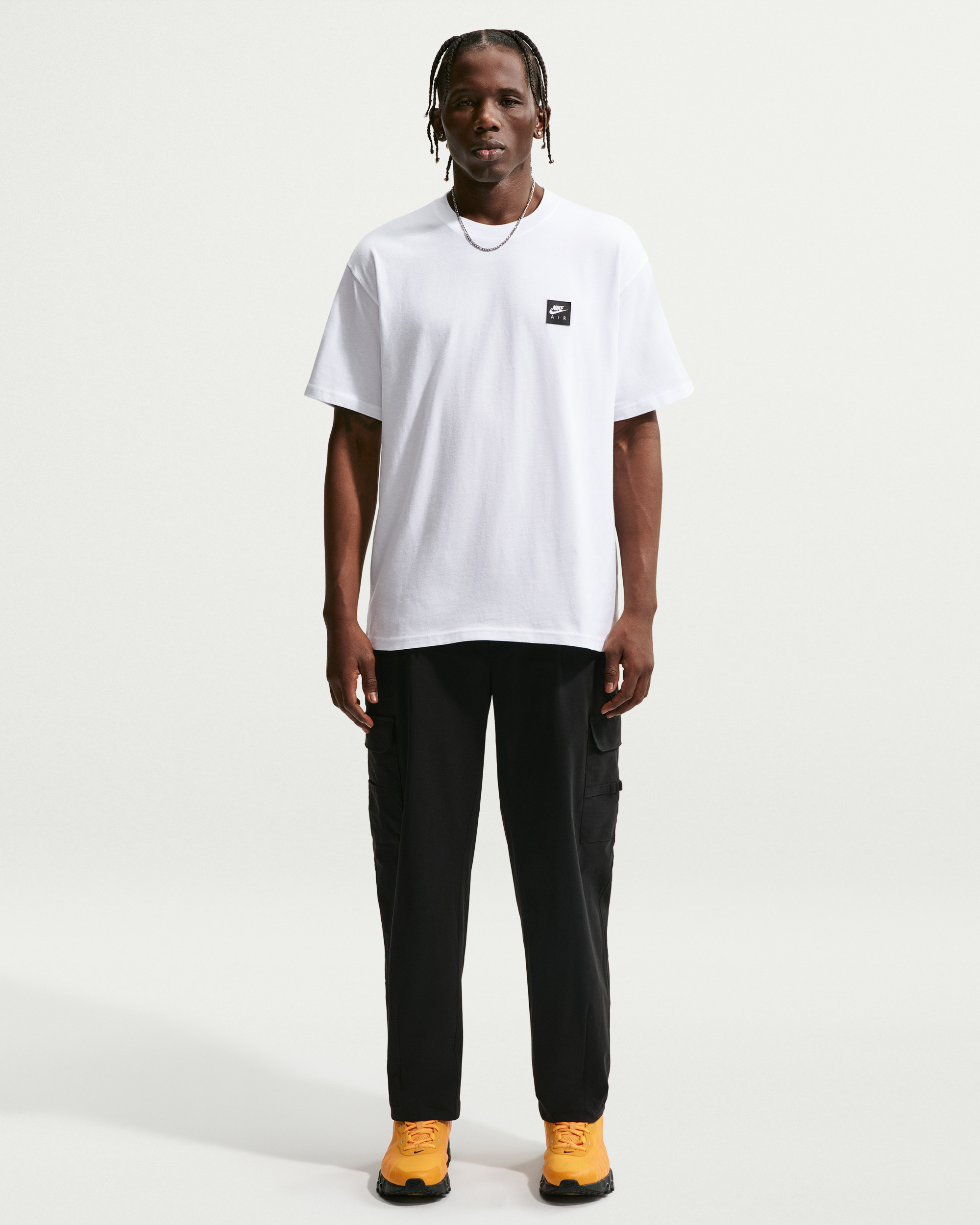 Футболка Nike U NSW TEE LSE AIR BOX IR8021-100