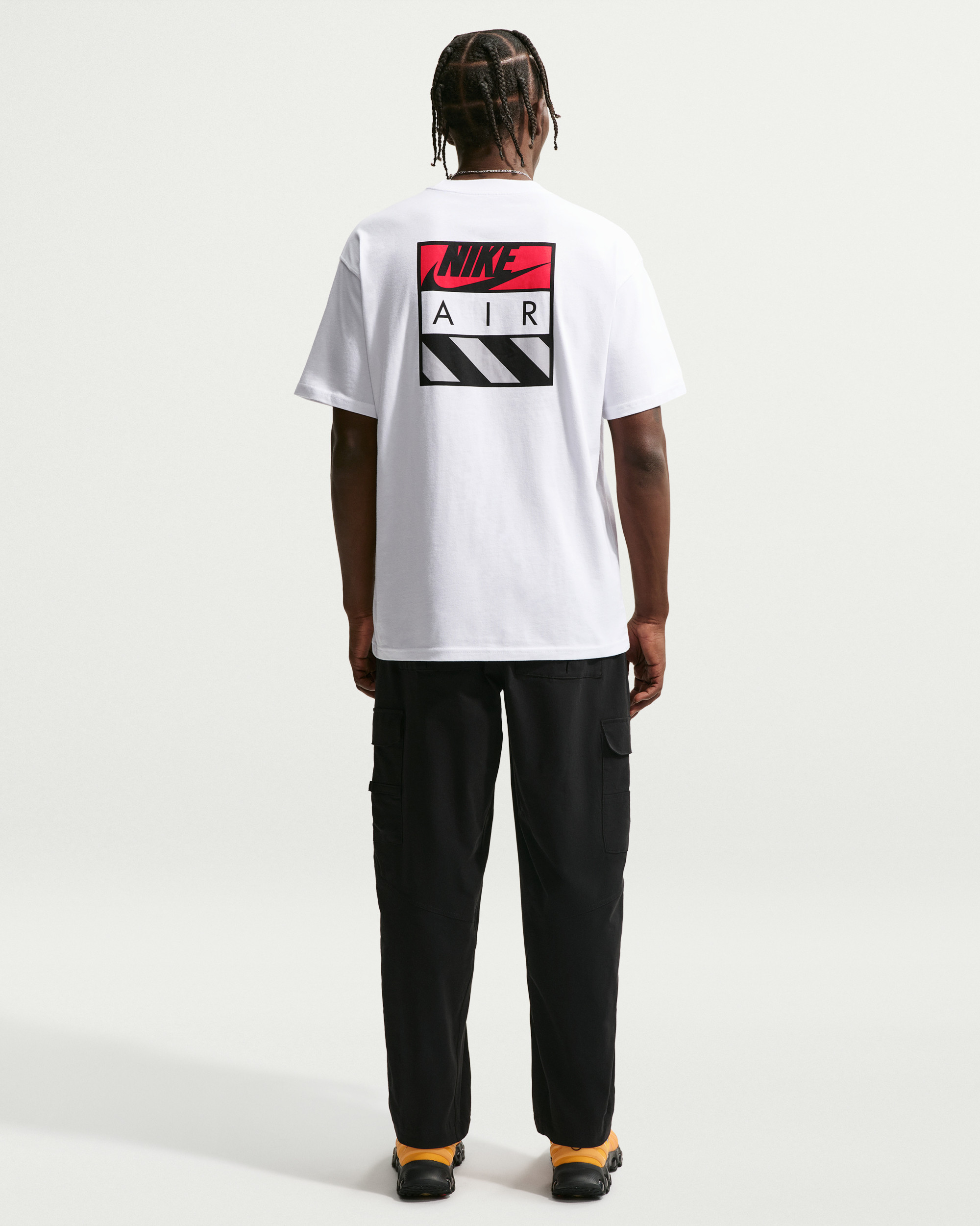 Футболка Nike U NSW TEE LSE AIR BOX IR8021-100