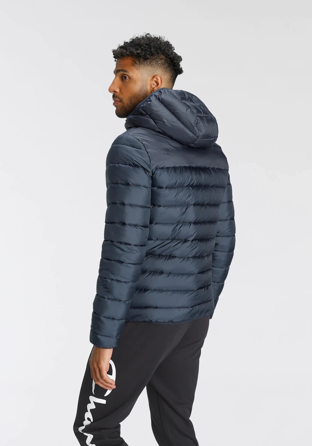 Куртка CHAMPION hooded jacket 218073