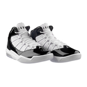 JORDAN MAX AURA AQ9084-011