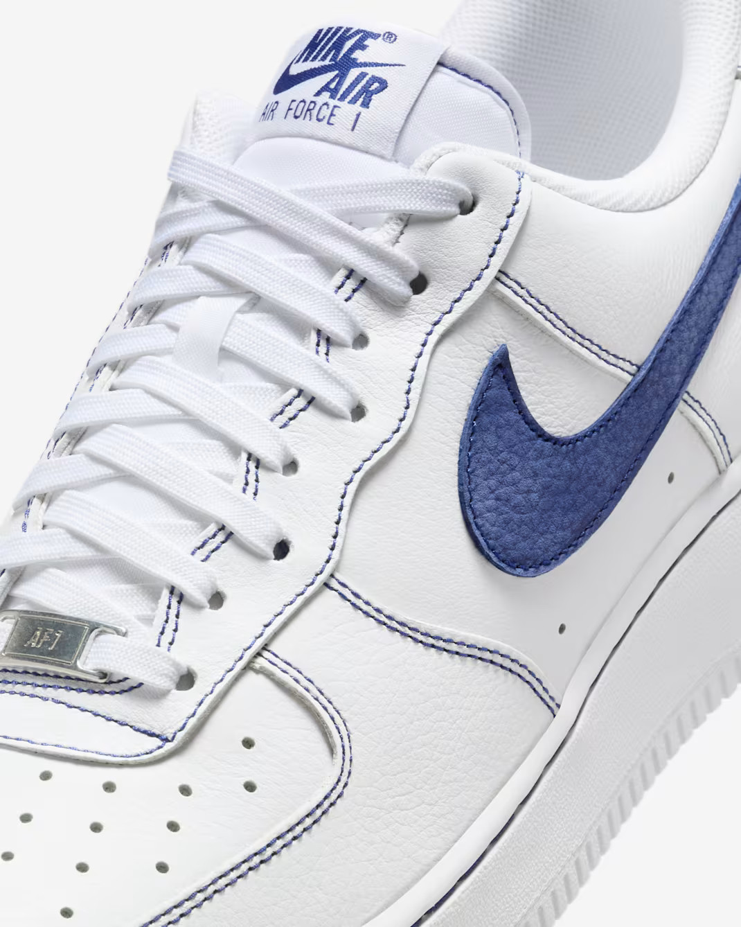Кросівки Nike AIR FORCE 1 07 LV8 HQ2037-100