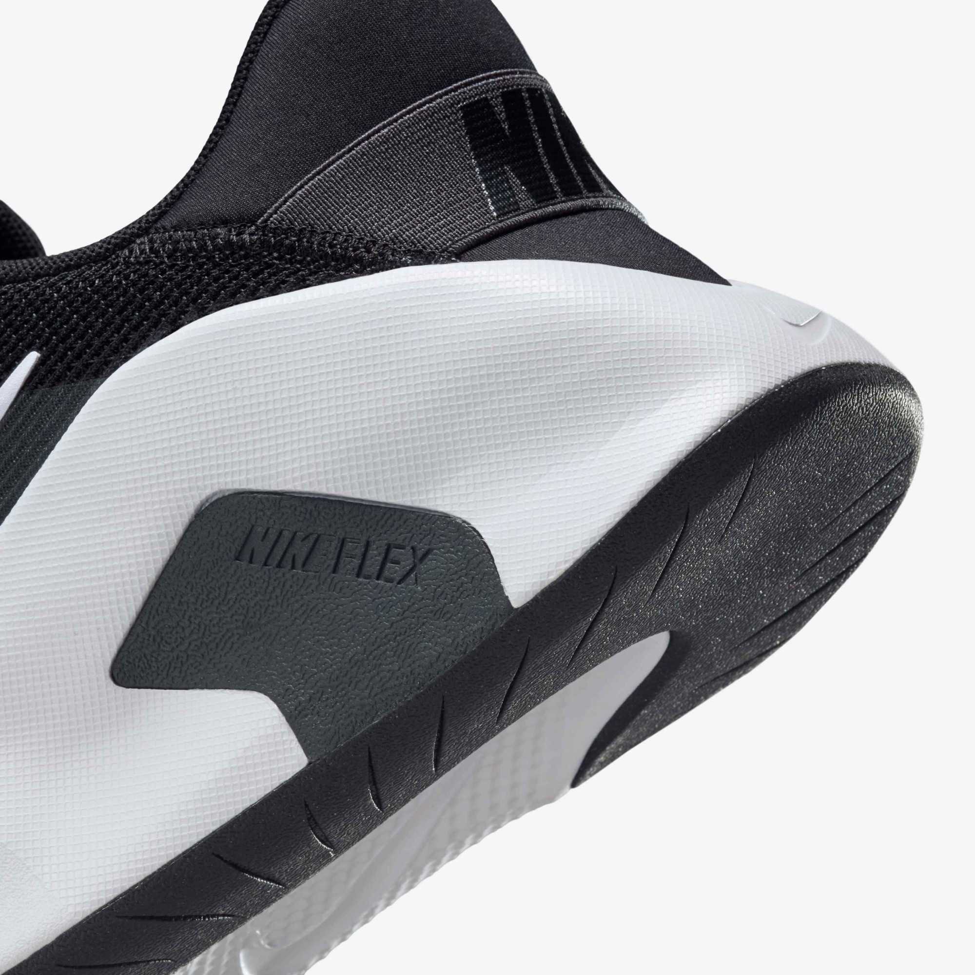 Кросівки Nike FLEX TRAIN HV9972-003