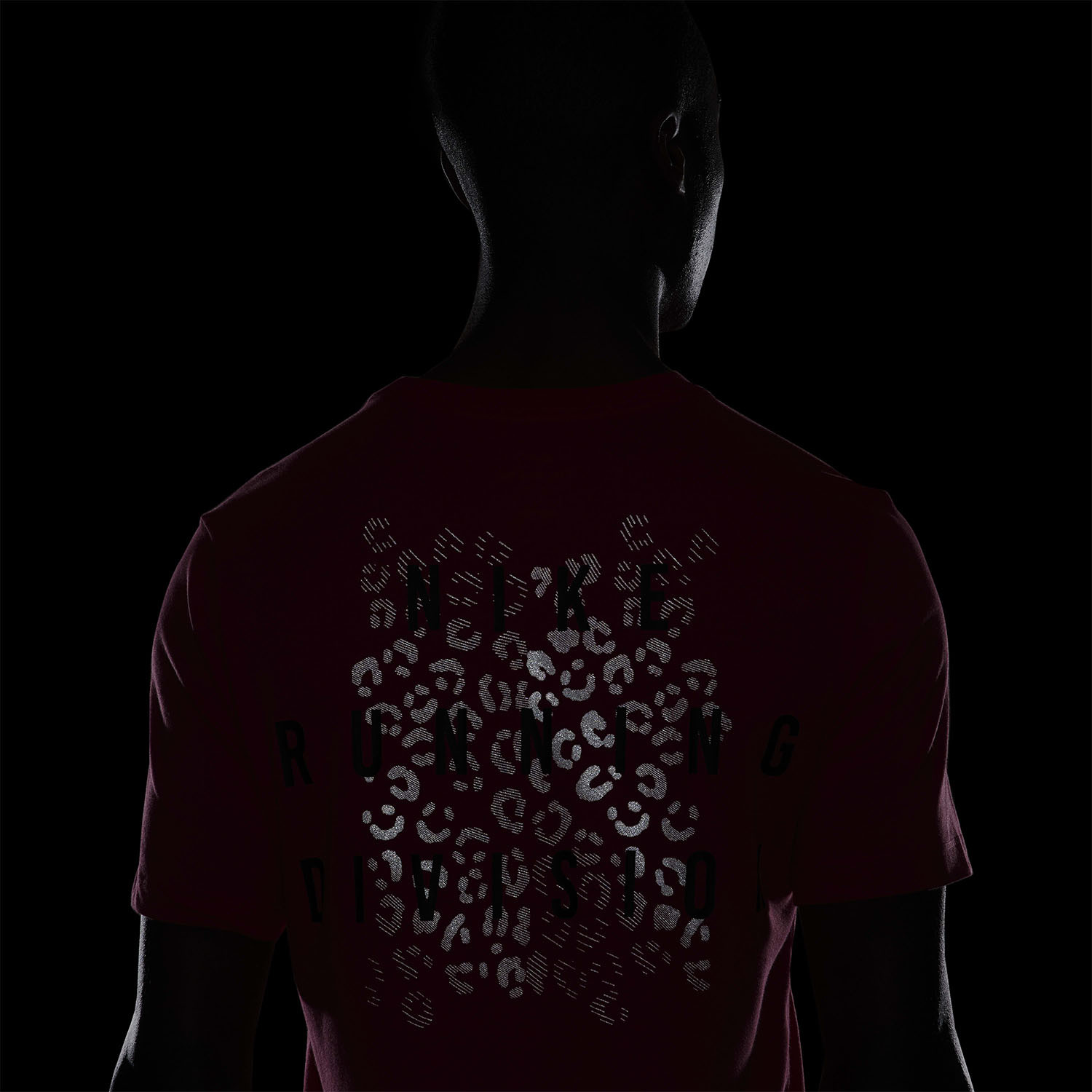 Футболка чоловіча Nike Df Run Division Peach FZ8056-629