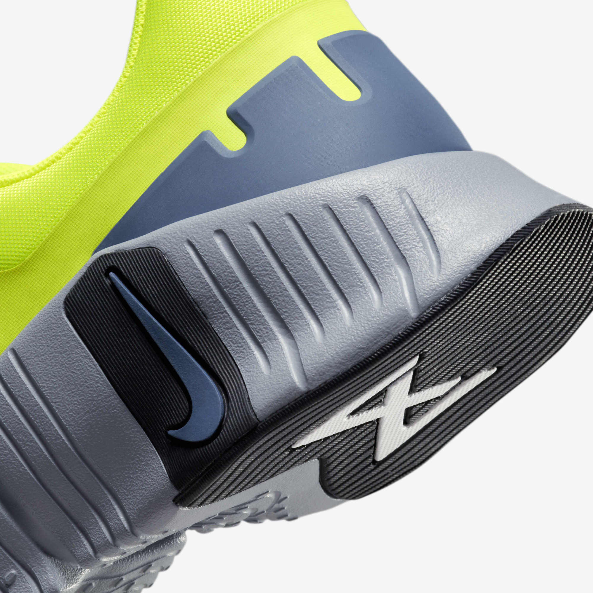 Кросівки чоловічі Nike Free Metcon 5 Yellow DV3949-700