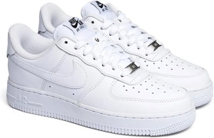 Кросівки жіночі Nike Air Force 1 07 Flyease (DX5883-100) DX5883-100