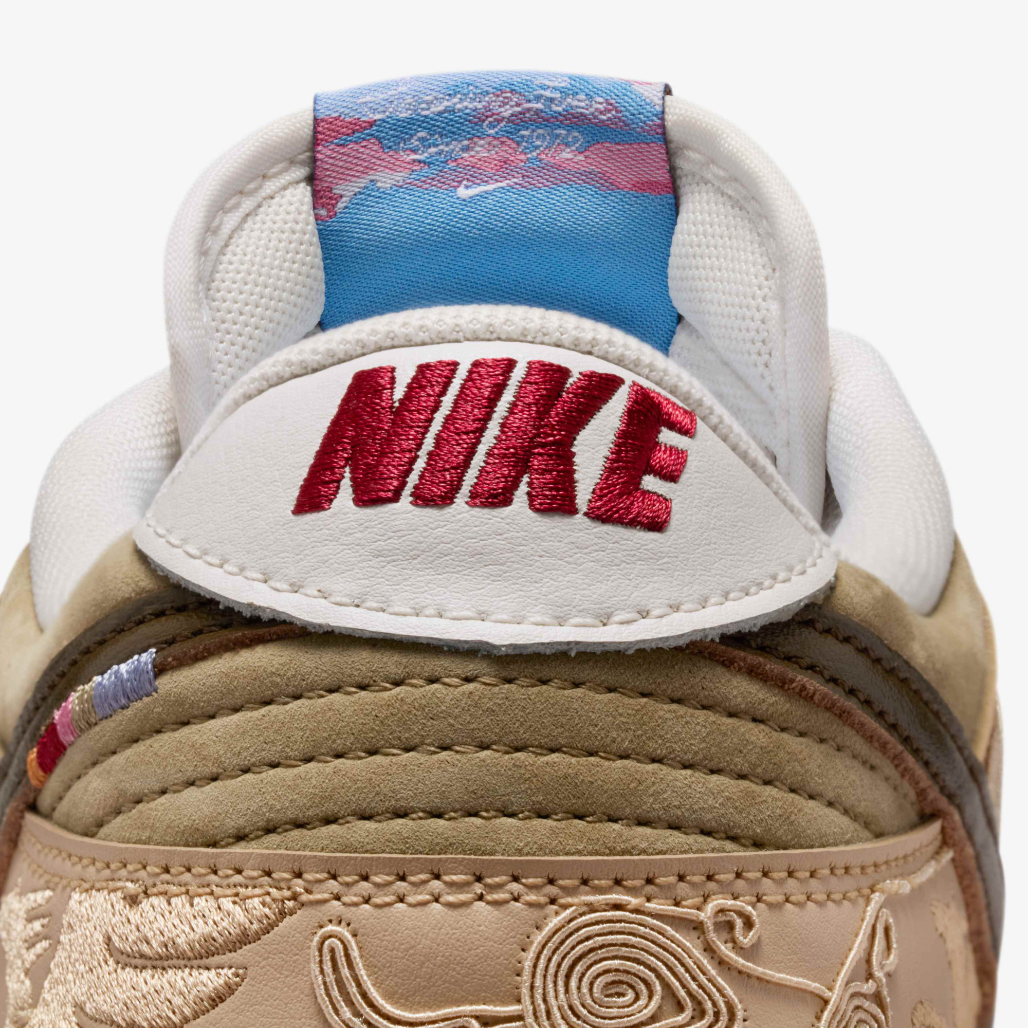 Кросівки Nike DU LOW IQ1118-220