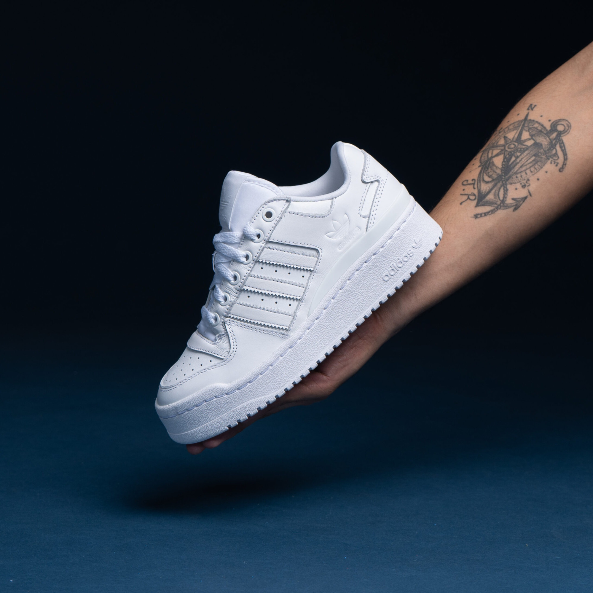 Кросівки Adidas Forum Bold Stripes Originals ID6843 ID6843
