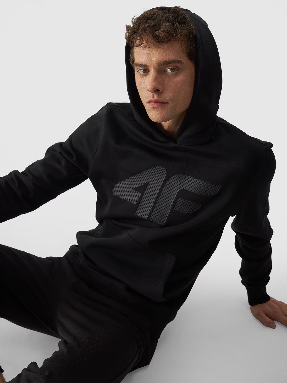 Худі SWEATSHIRT M1464 4FWMM00TSWSM1464-20S 4F L Чорний 4FWMM00TSWSM1464-20S