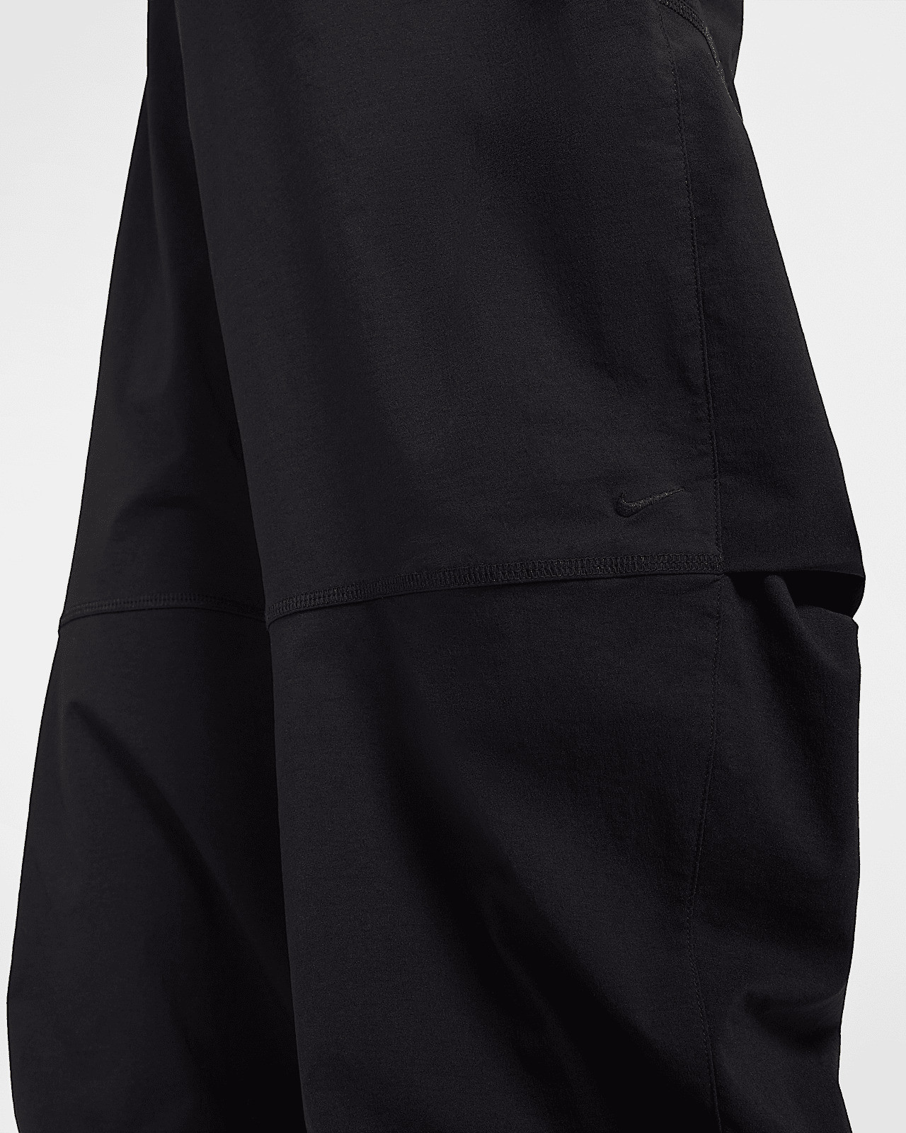 Штани чоловічі Nike Tech Black HM7158-010