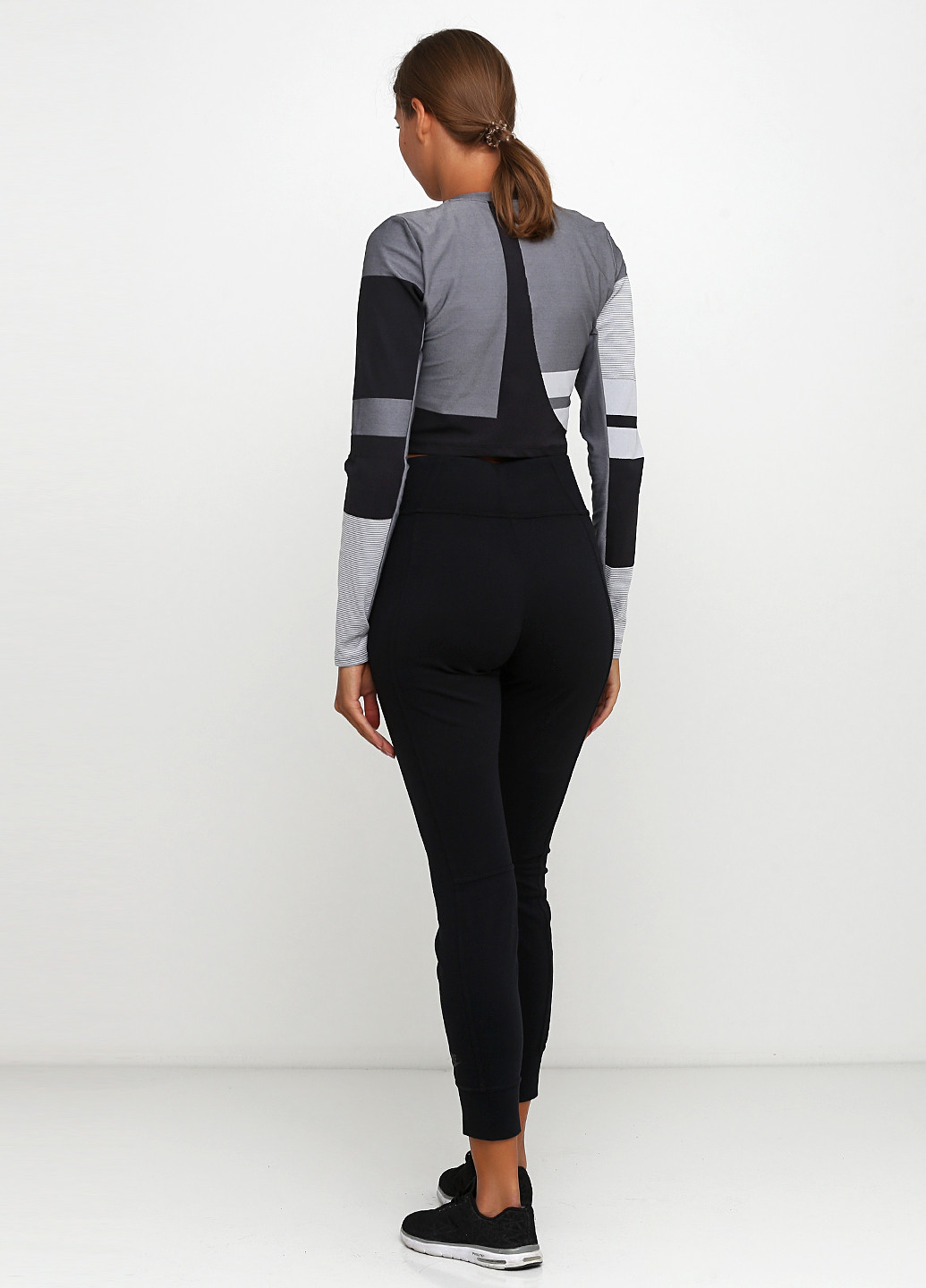 NSW Essential Logo Leggings 855988-010