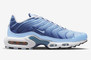 Кросівки Nike AIR MAX PLUS FJ4736-400
