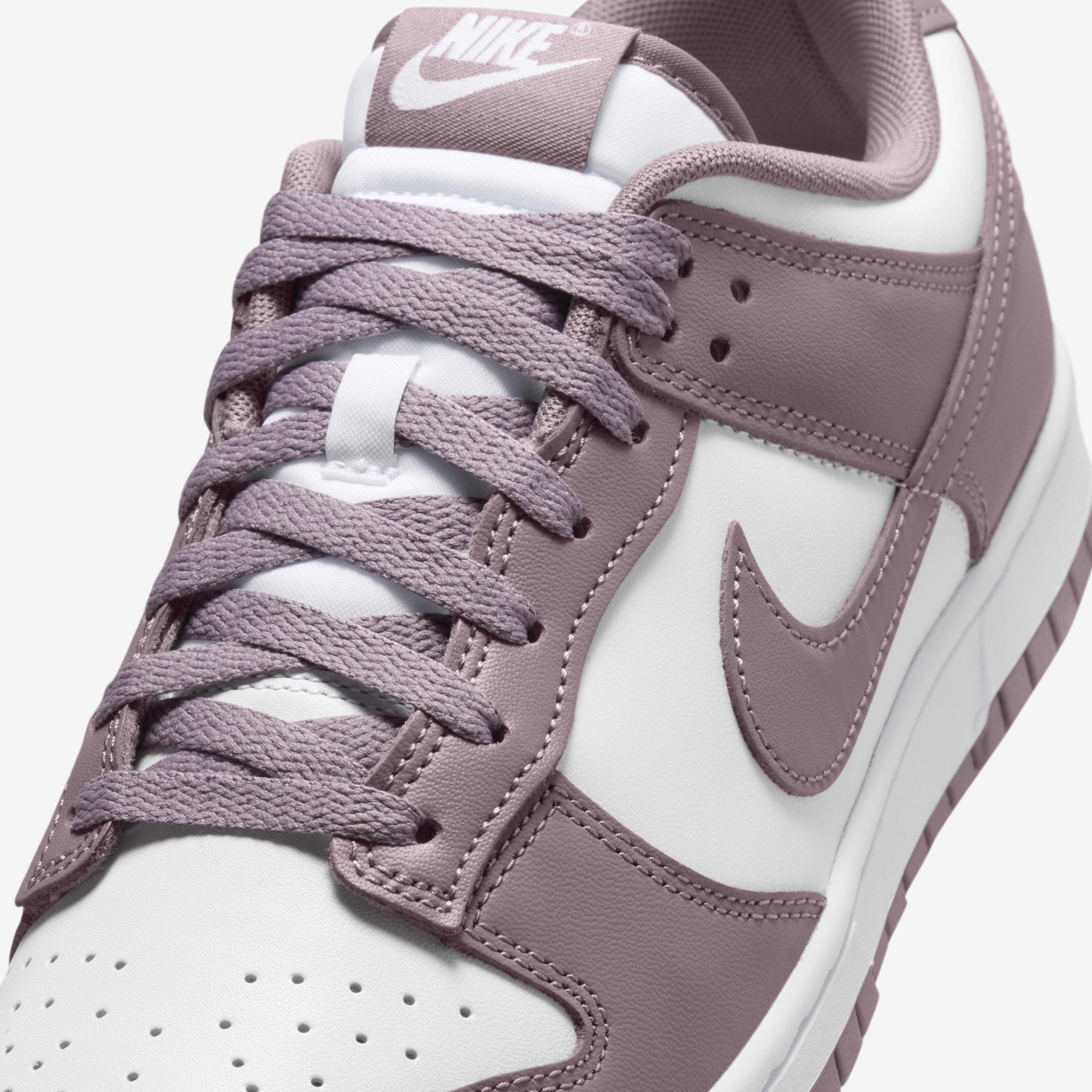 Кросівки Nike Dunk Low Brown/White DV0833-112