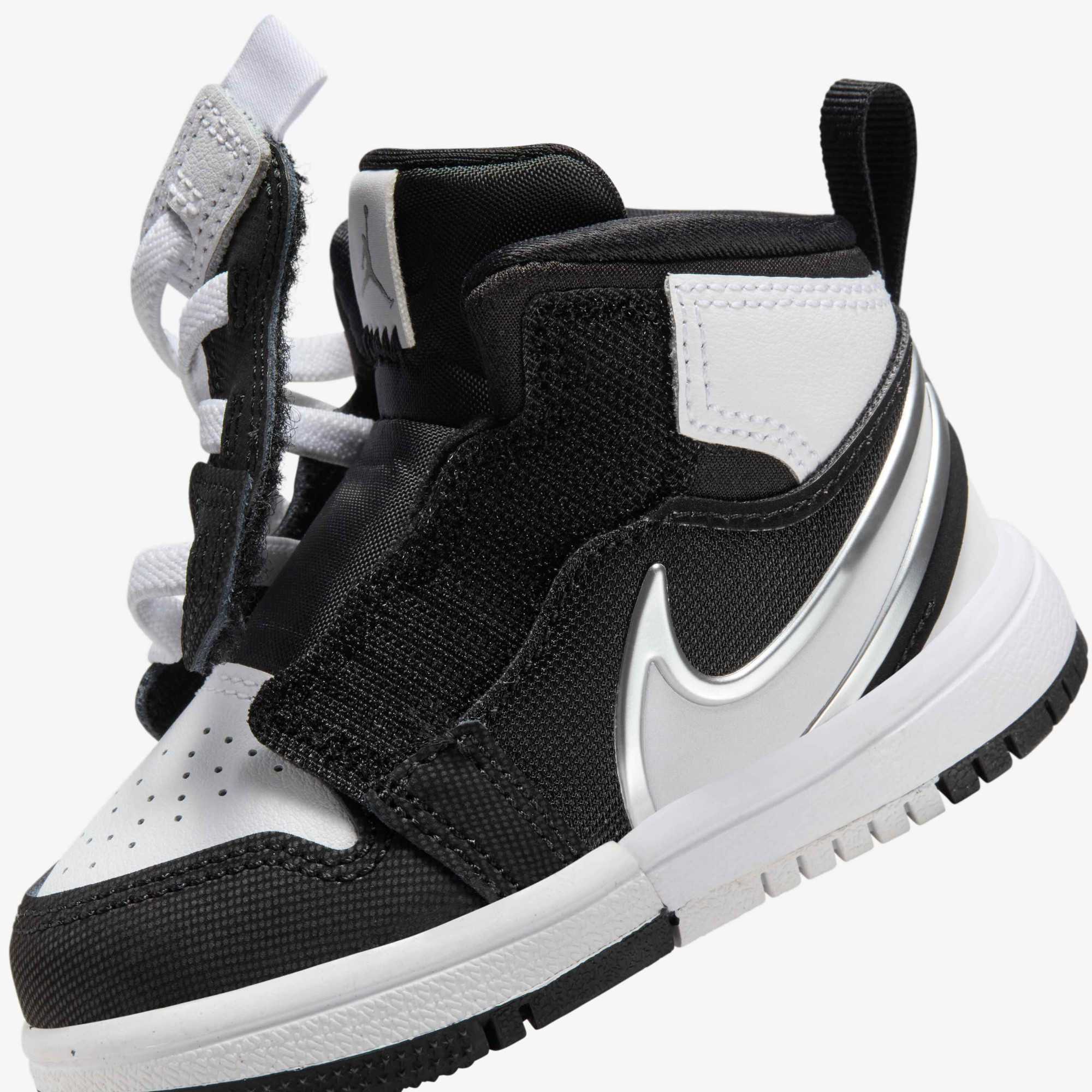 Кросівки дитячі Air Jordan 1 Mid Rm Easyon Black/White FQ1283-001
