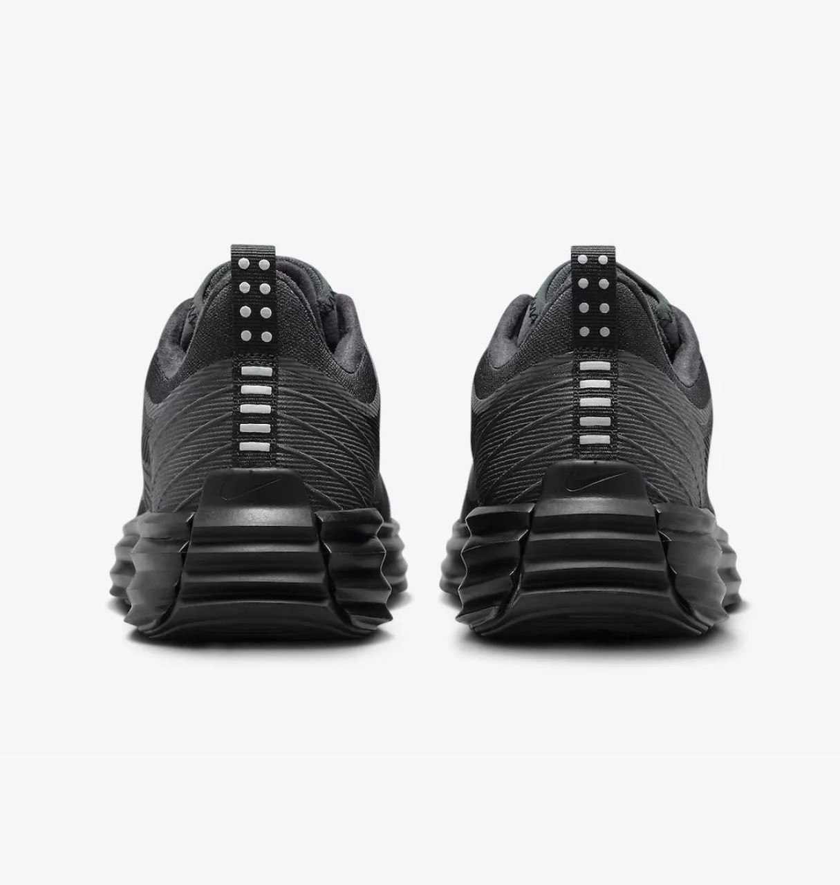 Кросівки Nike Lunar Roam DV2440-002