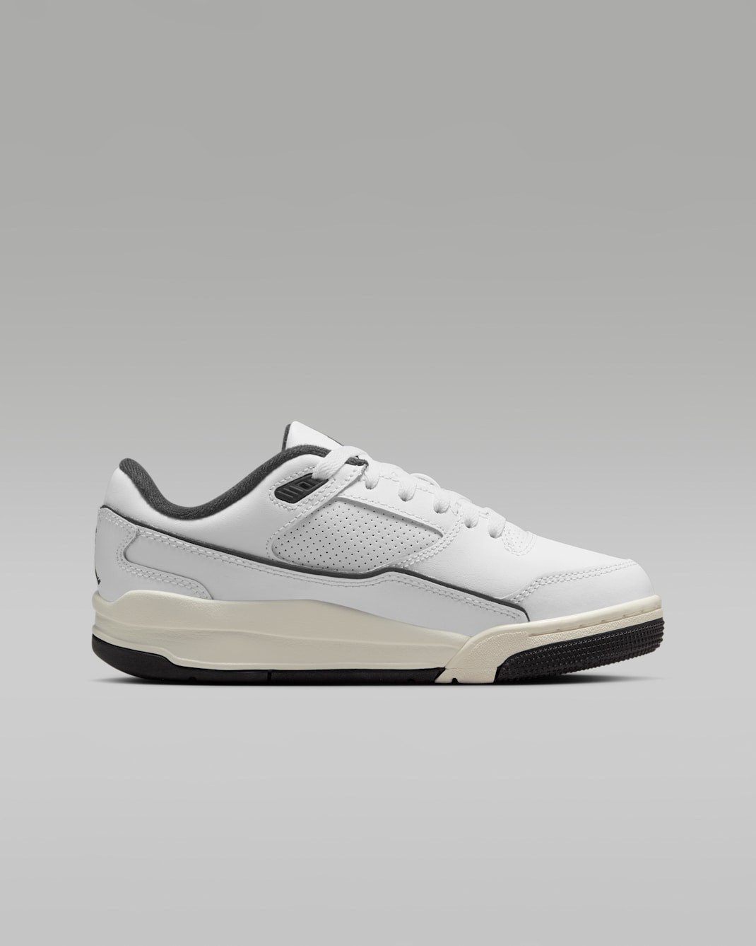 Кросівки жіночі Jordan Flight Court (Gs) (HF3333-100) HF3333-100