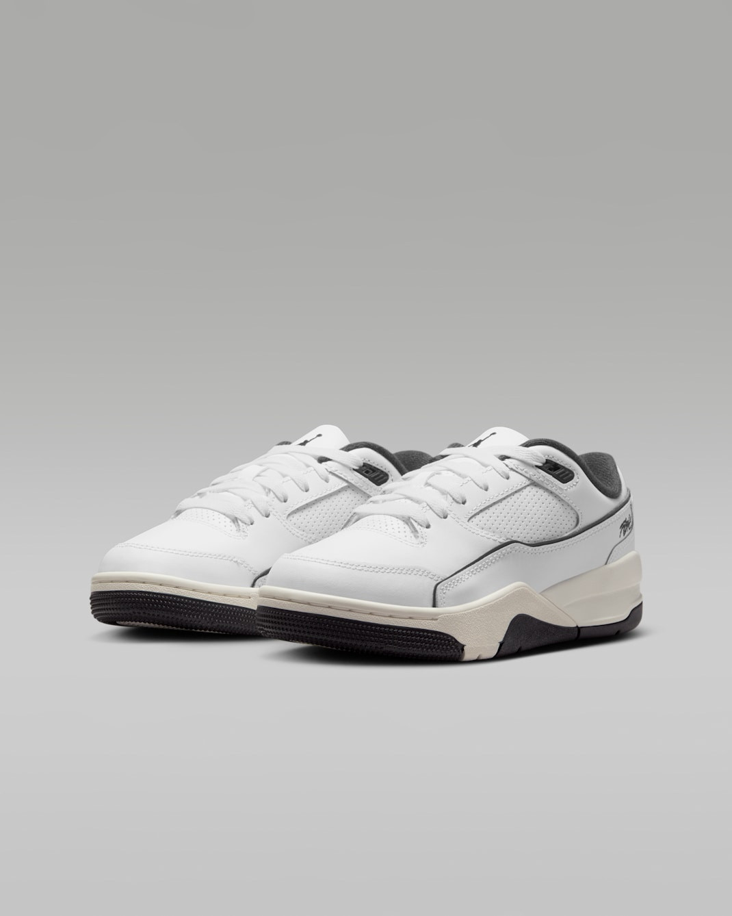 Кросівки жіночі Jordan Flight Court (Gs) (HF3333-100) HF3333-100