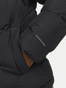 Пуховик Jack&Jones World Чорний Regular Fit 12259850