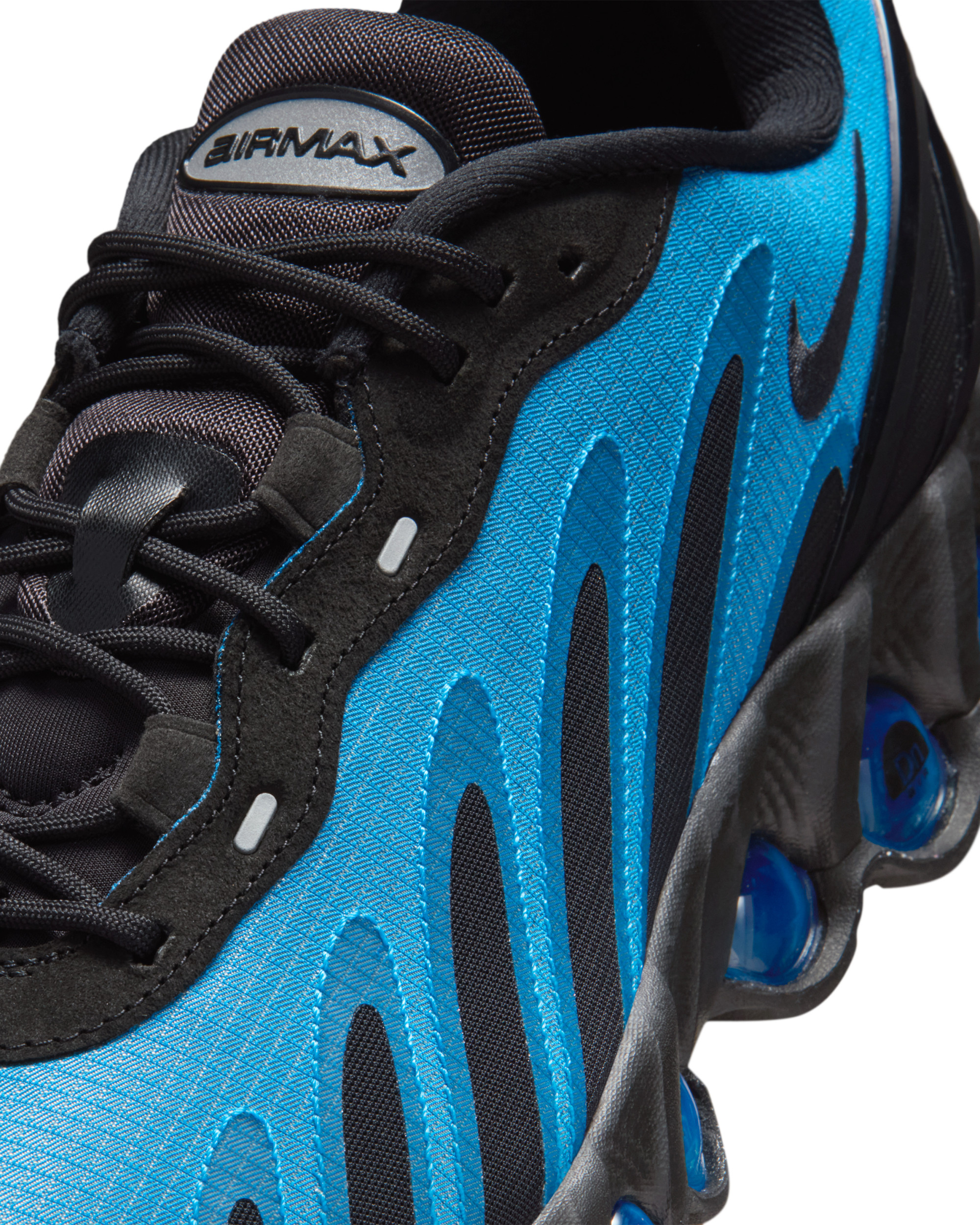 Кросівки Nike AIR MAX DN8 SE HV4525-400