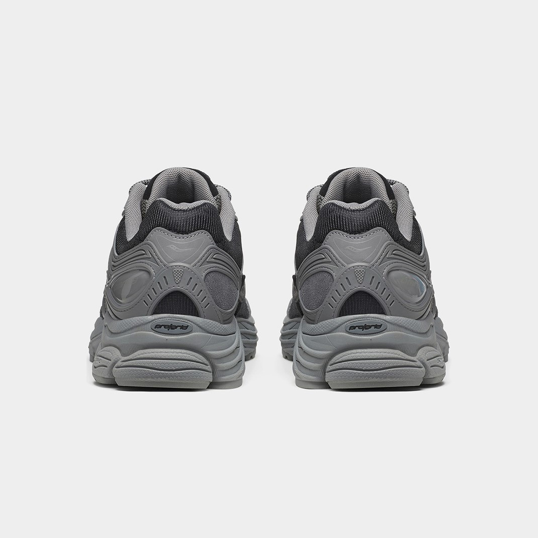 Кросівки Saucony Progrid Omni 9 Armor S70897-1