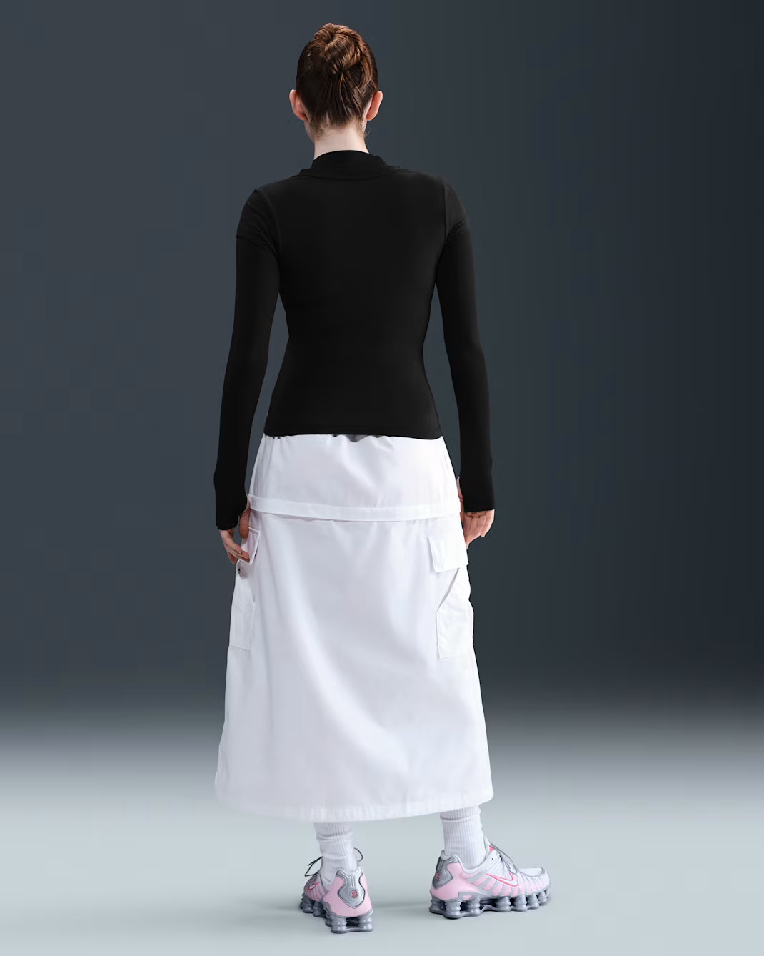 Лонгслів жіночий Nike Sportswear T-Shirt Black IH8476-010