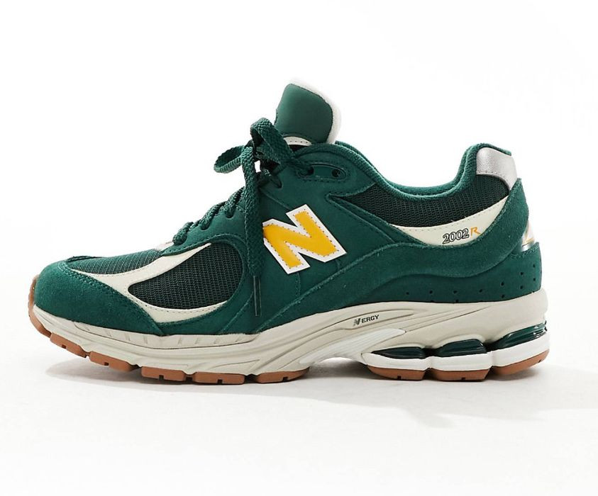 Кросівки New Balance 2002R M2002RAC