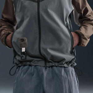 Вітровка чоловіча Nike Tech Grey/Brown IB8956-289