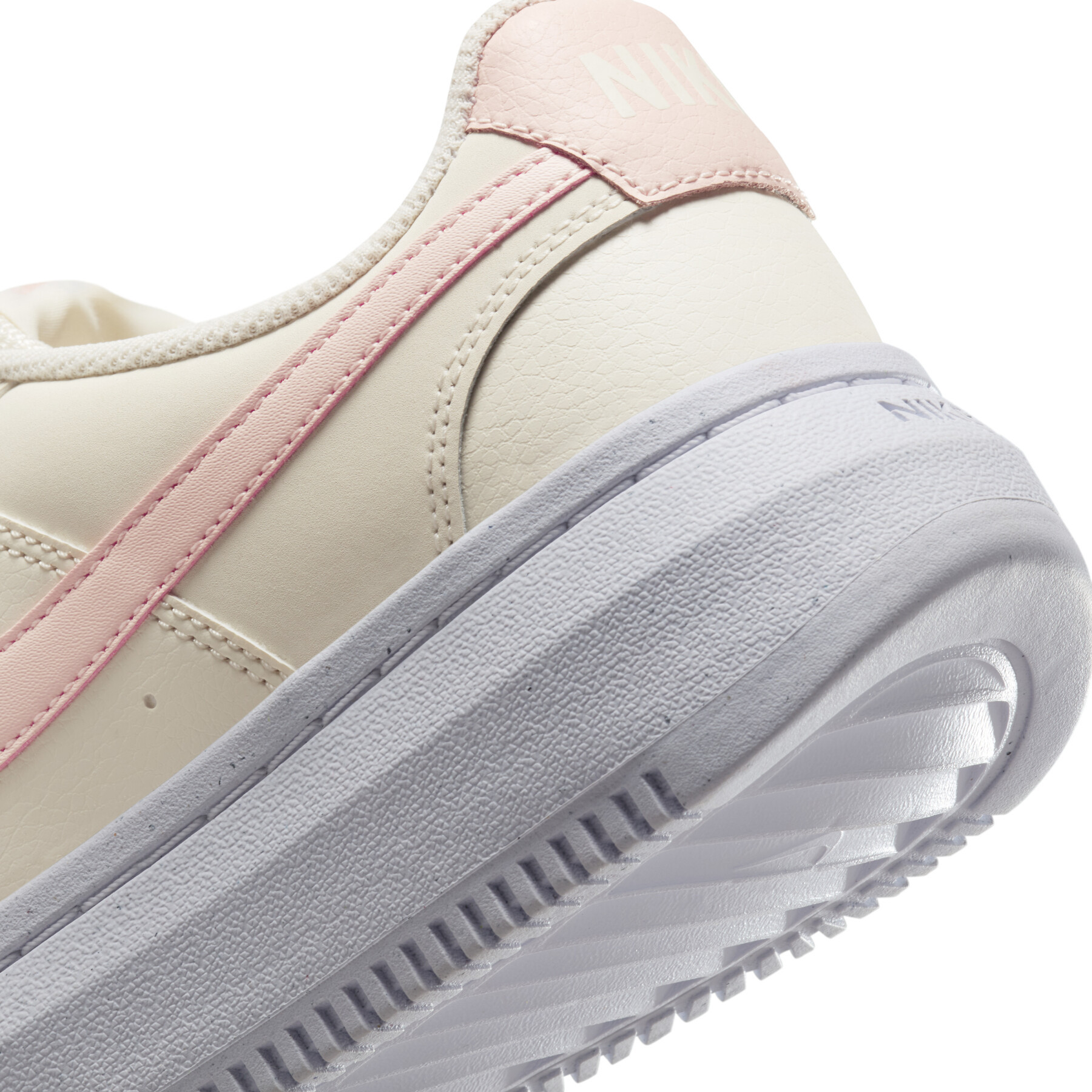 Кросівки Nike W COURT VISION ALTA DZ5394-108