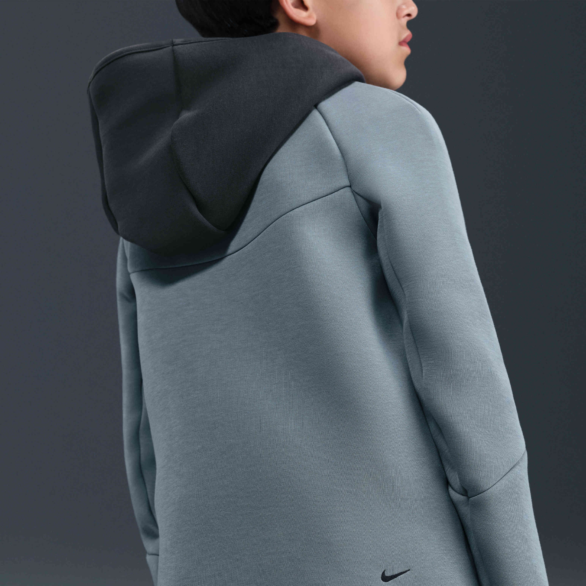 Толстовка kids Nike Sportswear Tech Fleece Grey/Black HV5867-060