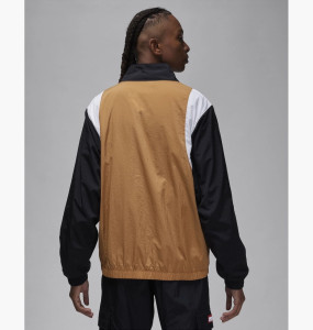 Вітровка Jordan Essentials FN4621-231