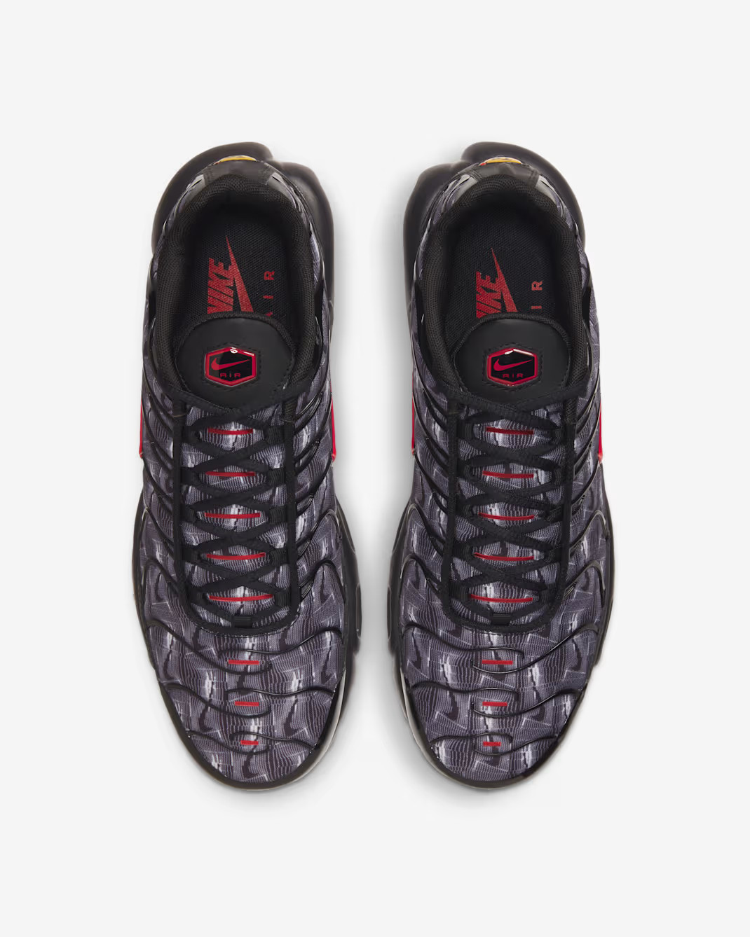 Кросівки Nike AIR MAX PLUS DJ0638-001