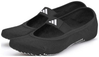 Шкарпетки для йоги Adidas Yoga Socks ADYG-30101BK-NL