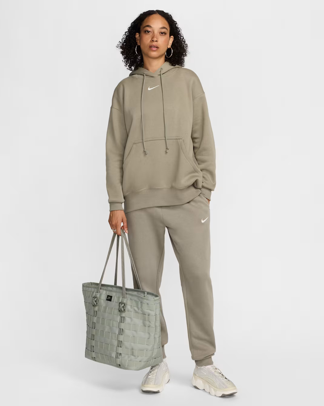 Худі жіноче Nike Sportswear Phoenix Fleeceoversized Pullover Hoodie Green DQ5860-320