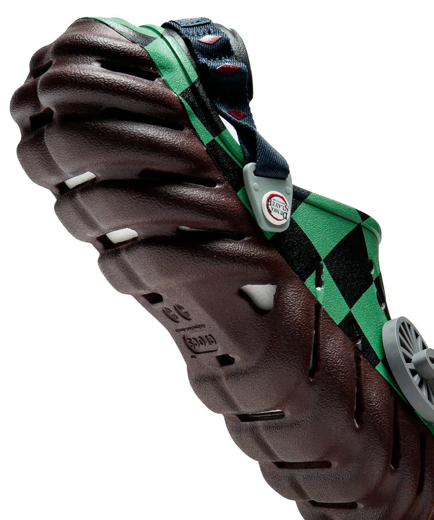 Тапочки Demon Slayer x Crocs Echo Clog 'Tanjiro' 209317-2ZH