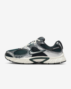 Кросівки Nike V5 RNR HQ7901-300